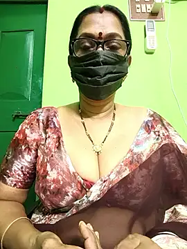 Snapshot of niiveditha chatting on 02.27.25 niiveditha online show from 02.27.25