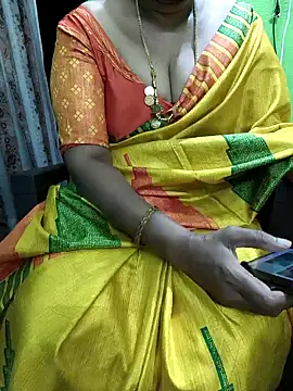 Snapshot of niiveditha chatting on 11.06.25 niiveditha online show from 11.06.25