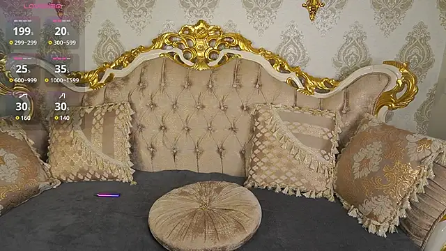 Snapshot of DivineJass chatting on 03.19.25 DivineJass online show from 03.19.25