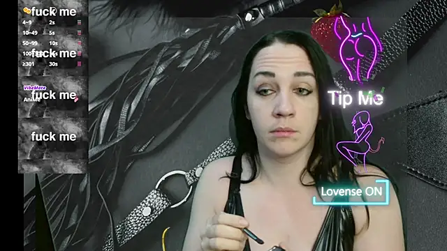 Snapshot of FetishLady89 chatting on 12.02.25 FetishLady89 online show from 12.02.25