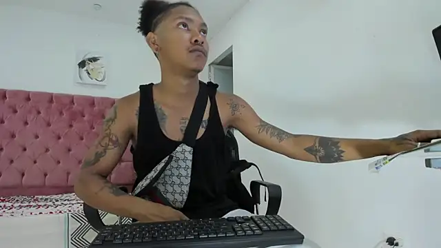 Snapshot of blackdirty420 chatting on 02.20.25 blackdirty420 online show from 02.20.25