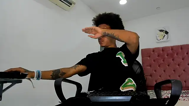 Snapshot of blackdirty420 chatting on 03.12.25 blackdirty420 online show from 03.12.25