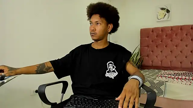 Snapshot of blackdirty420 chatting on 03.14.25 blackdirty420 online show from 03.14.25