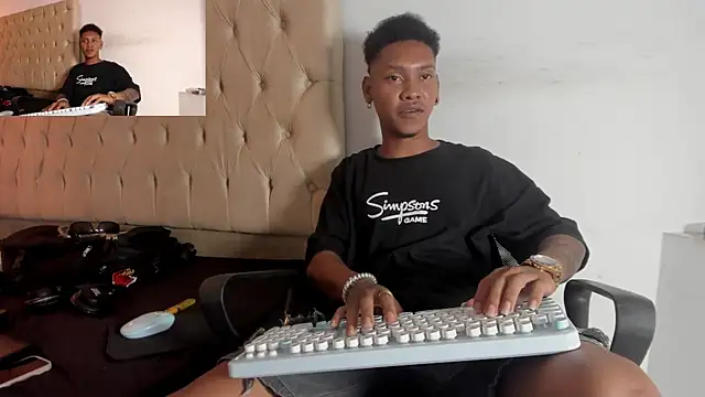 Snapshot of blackdirty420 chatting on 09.14.25 blackdirty420 online show from 09.14.25