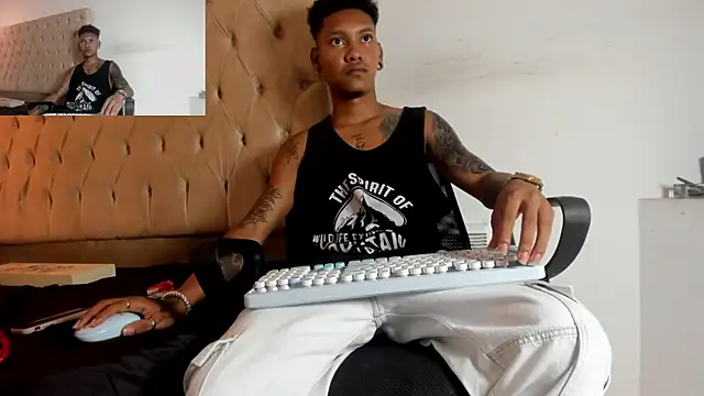 Snapshot of blackdirty420 chatting on 09.15.25 blackdirty420 online show from 09.15.25