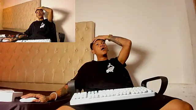 Snapshot of blackdirty420 chatting on 09.17.25 blackdirty420 online show from 09.17.25