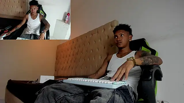 Snapshot of blackdirty420 chatting on 09.18.25 blackdirty420 online show from 09.18.25