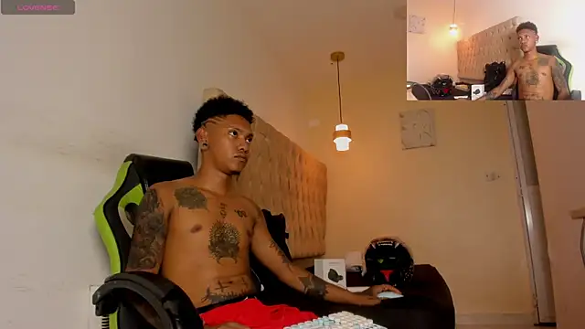 Snapshot of blackdirty420 chatting on 10.06.25 blackdirty420 online show from 10.06.25