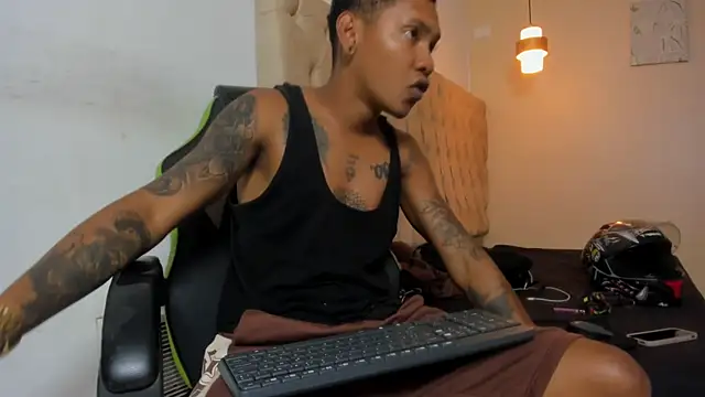 Snapshot of blackdirty420 chatting on 11.16.25 blackdirty420 online show from 11.16.25