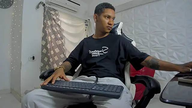 Snapshot of blackdirty420 chatting on 11.20.25 blackdirty420 online show from 11.20.25