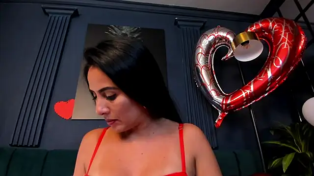 scarlet edwars online show from 02.14.25