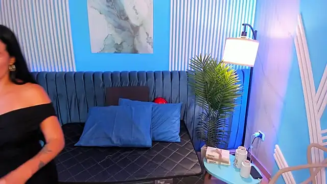 scarlet edwars online show from 02.22.25