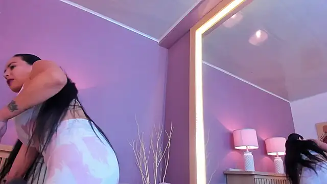 scarlet edwars online show from 03.10.25