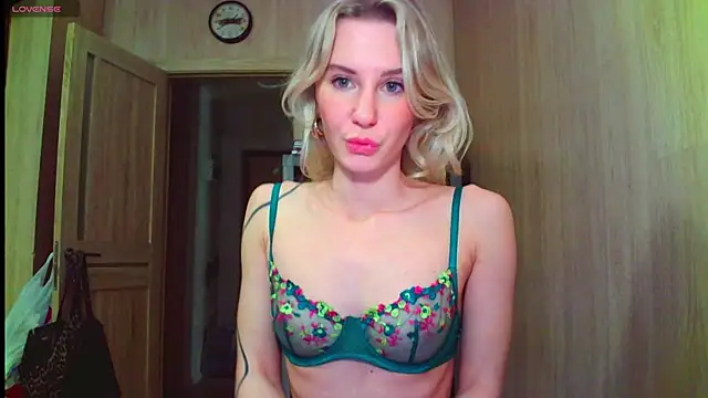 Caramel piegirl online show from 01.13.26