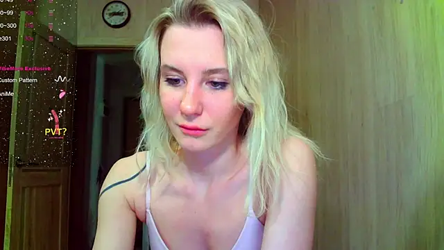 Caramel piegirl online show from 04.21.26