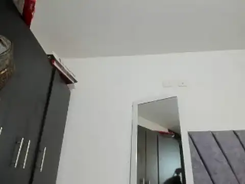 enyelsalas2 online show from 10.08.25