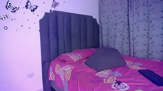 moree Queen online show from 03.19.25