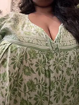 Snapshot of sinnerlady chatting on 11.04.25 sinnerlady online show from 11.04.25