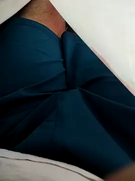 Tamil small cock online show from 03.18.25