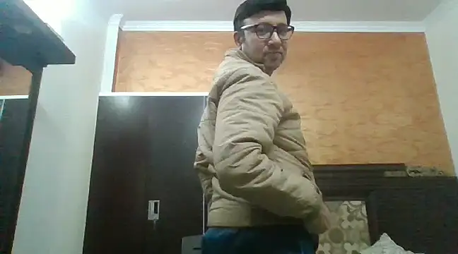 Snapshot of innocentboy1987 chatting on 03.11.25 innocentboy1987 online show from 03.11.25