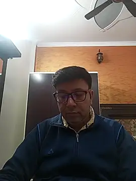 Snapshot of innocentboy1987 chatting on 11.22.25 innocentboy1987 online show from 11.22.25