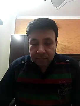 Snapshot of innocentboy1987 chatting on 12.02.25 innocentboy1987 online show from 12.02.25