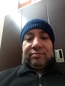 innocentboy1987 online show from 02.04.26