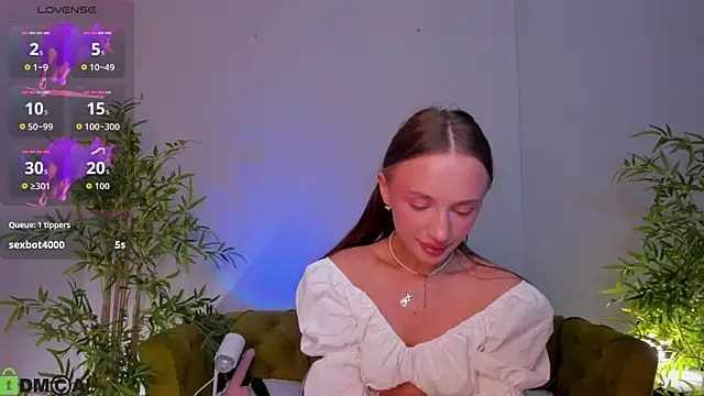 miiss  lulu online show from 06.11.26