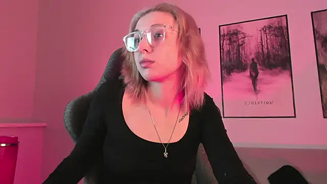 Snapshot of PhilippaAdamas chatting on 03.02.25 PhilippaAdamas online show from 03.02.25