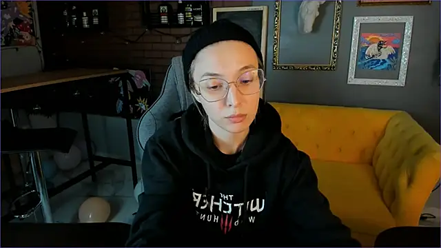 Snapshot of PhilippaAdamas chatting on 09.18.25 PhilippaAdamas online show from 09.18.25