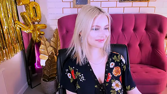 LeonaStane online show from 02.27.25