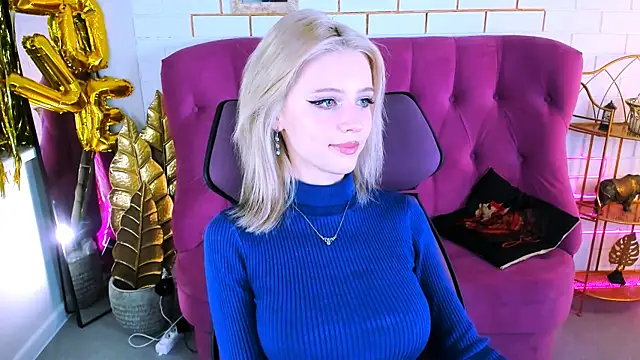 LeonaStane online show from 11.20.25