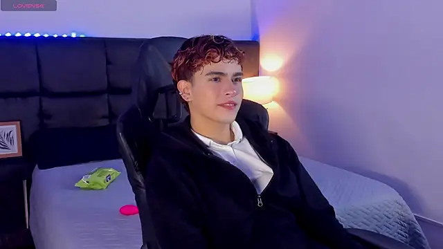 Aiiden 15 online show from 09.24.25