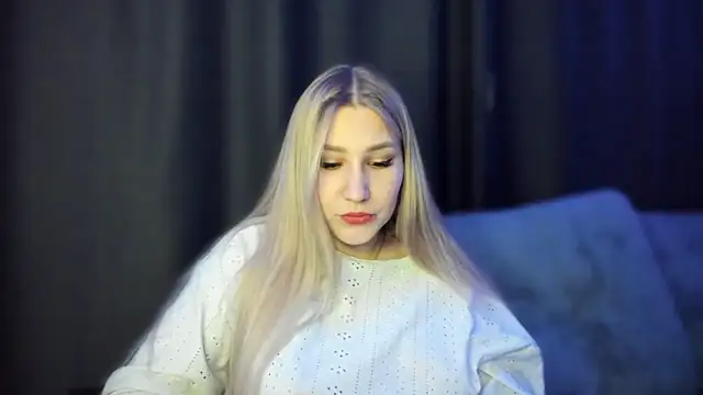 Snapshot of And1sa chatting on 02.23.25 And1sa online show from 02.23.25