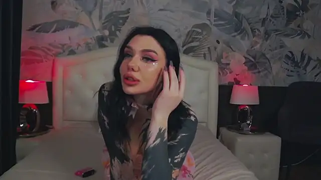 MaeveMoon online show from 02.22.26