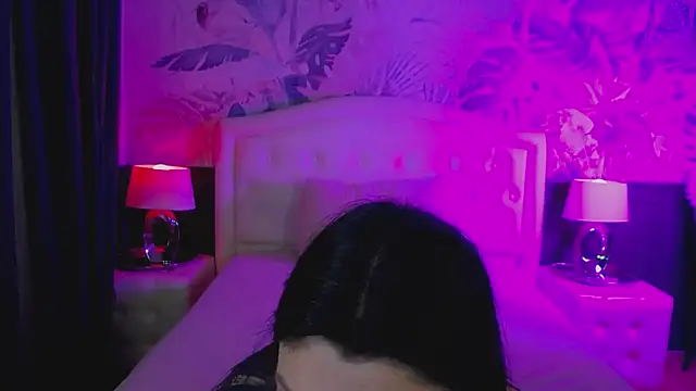 MaeveMoon online show from 05.07.26
