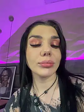 MaeveMoon online show from 06.15.26