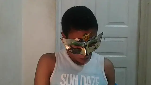 Snapshot of sexy_vash chatting on 09.18.25 sexy vash online show from 09.18.25