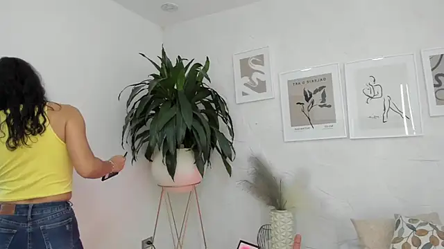 mariia juana  online show from 02.16.25