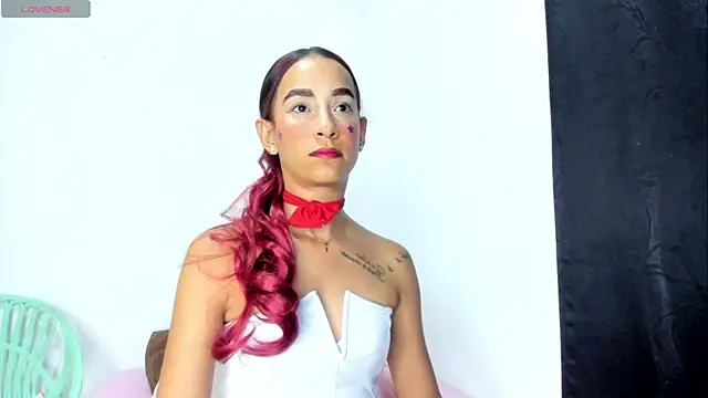 Olivia Stevens online show from 06.18.26