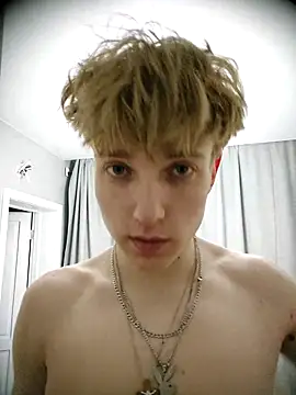 Snapshot of And25bn chatting on 10.18.25 And25bn online show from 10.18.25