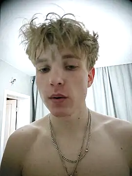 Snapshot of And25bn chatting on 10.19.25 And25bn online show from 10.19.25