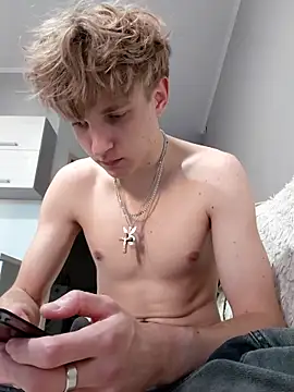 Snapshot of And25bn chatting on 10.26.25 And25bn online show from 10.26.25