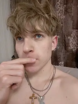 Snapshot of And25bn chatting on 11.30.25 And25bn online show from 11.30.25