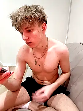 Snapshot of And25bn chatting on 02.16.26 And25bn online show from 02.16.26