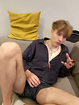 Snapshot of And25bn chatting on 02.21.26 And25bn online show from 02.21.26