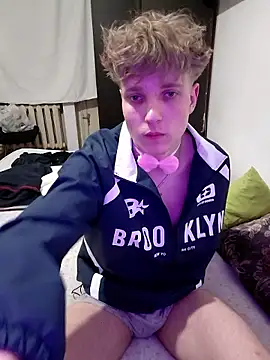 Snapshot of And25bn chatting on 03.26.26 And25bn online show from 03.26.26