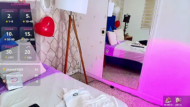 Snapshot of Hellen_Hell_ chatting on 02.16.25 Hellen Hell online show from 02.16.25