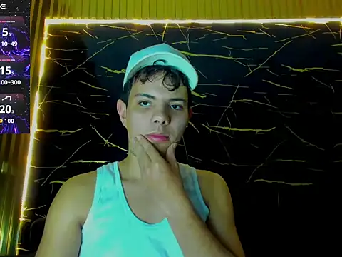Snapshot of Alessandro_1610 chatting on 05.31.26 Alessandro 1610 online show from 05.31.26