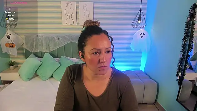 abby apple online show from 10.20.25